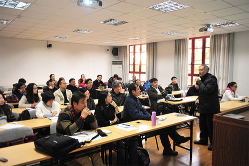 我校教師在教育信息化應用技術專題研修中榮獲佳績